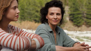 wait-juliette-binoche (1)