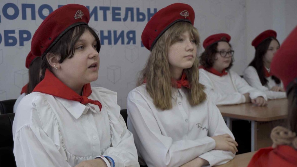 mr.-nobody-against-putin-2025